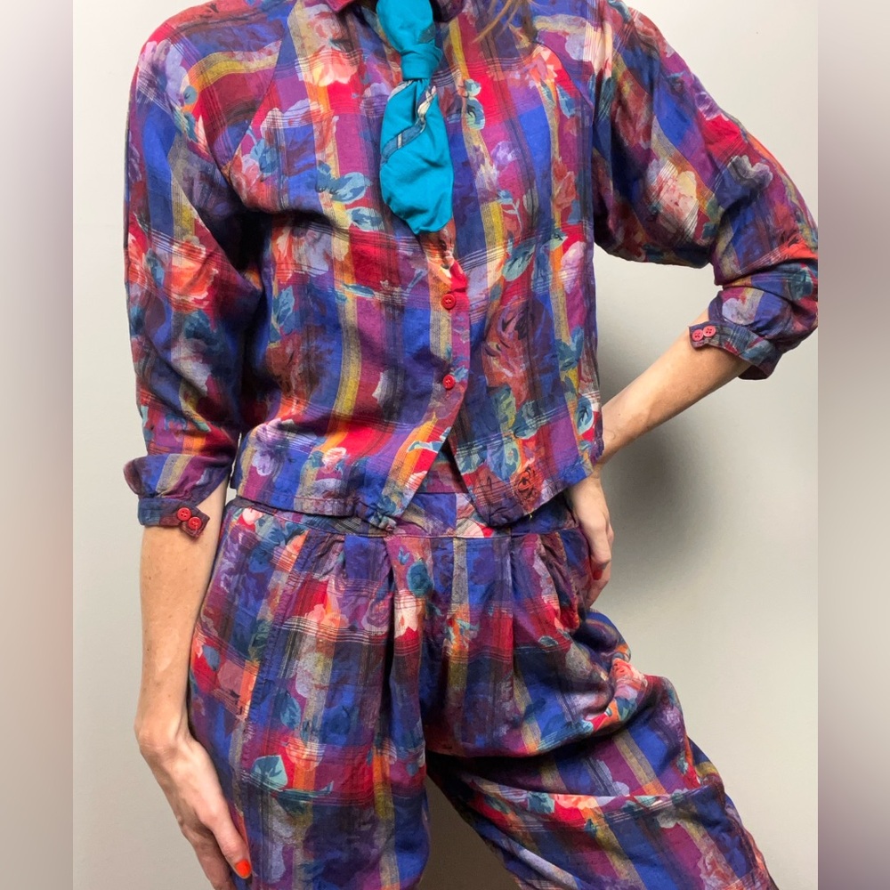 Vintage René Derhy Paris Two-Piece Set · Vibrant Floral Plaid Top & Harem Pants - Picture 15 of 16